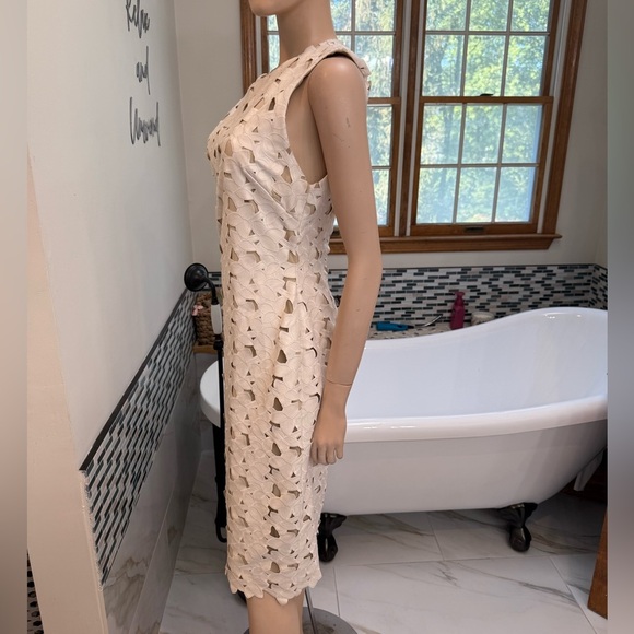Alice + Olivia Ivory Cream Midi Dress - Picture 6 of 11